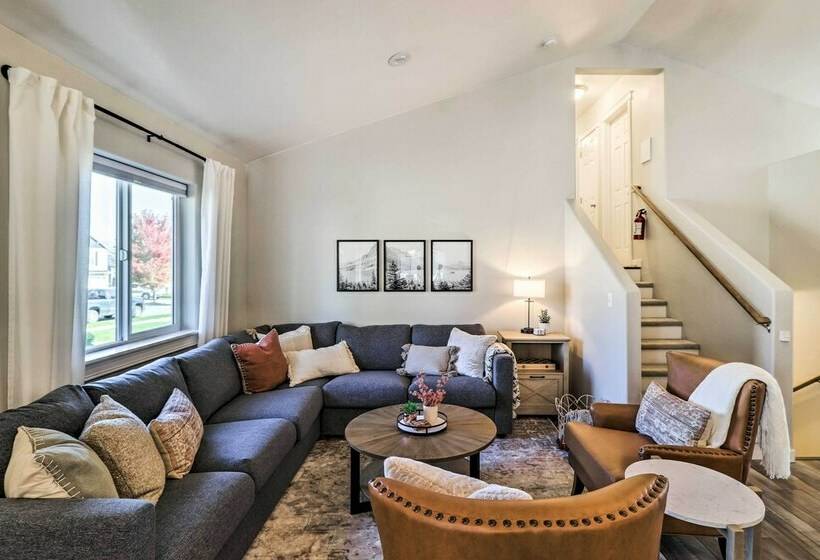 Kalispell Home W/ 2 Suites ~ 35 Mi To Glacier