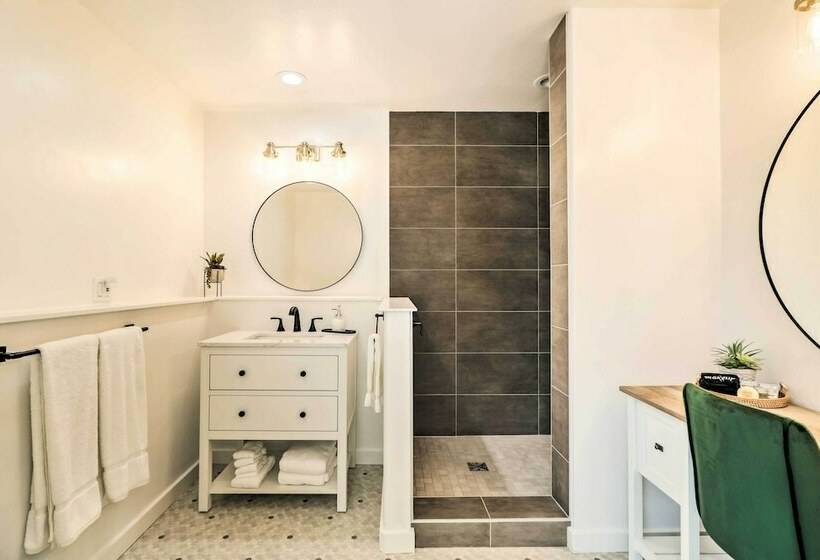 Kalispell Home W/ 2 Suites ~ 35 Mi To Glacier