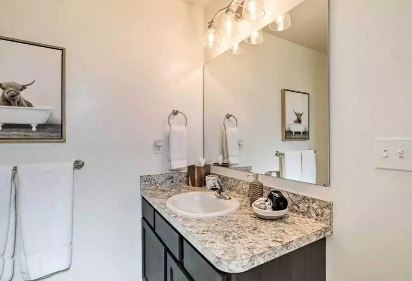 Kalispell Home W/ 2 Suites ~ 35 Mi To Glacier