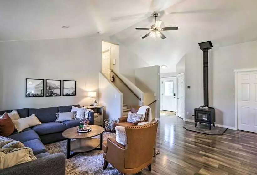 Kalispell Home W/ 2 Suites ~ 35 Mi To Glacier