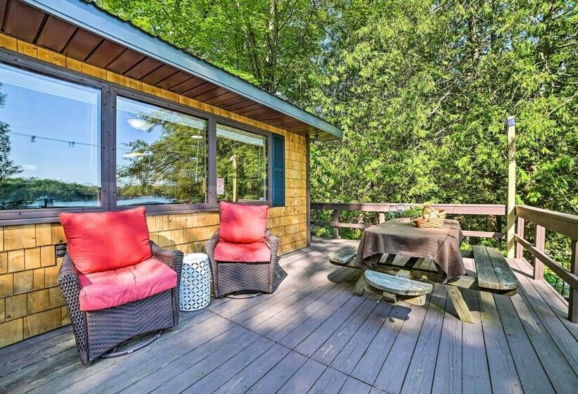 Lakefront Hideaway W/ Dock, Kayaks, Fire Pit!