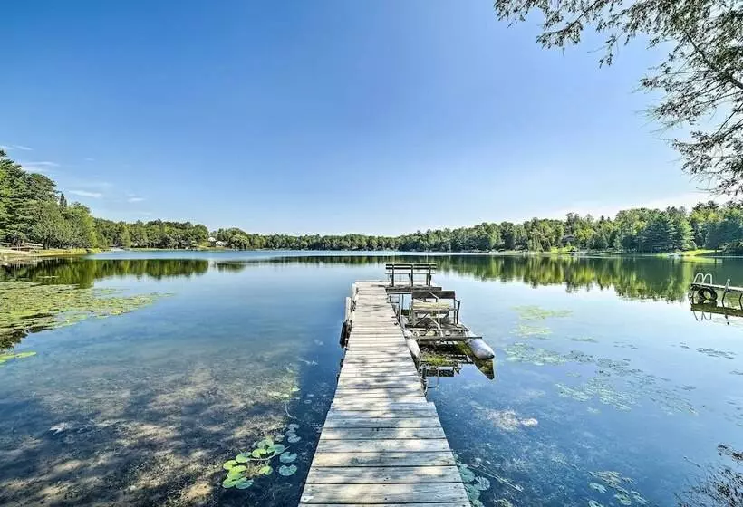 Lakefront Hideaway W/ Dock, Kayaks, Fire Pit!