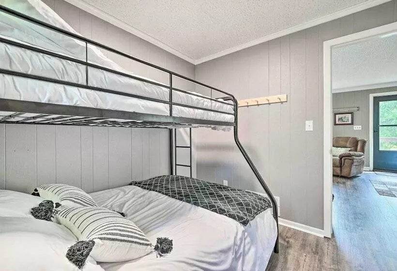 Lakefront Hideaway W/ Dock, Kayaks, Fire Pit!