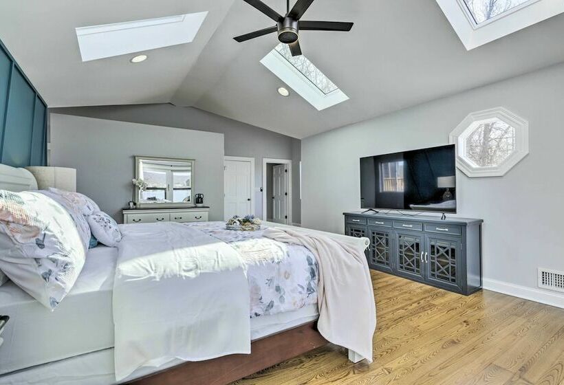 Lakefront Home: 2 Mi To Air Line State Park Trail!