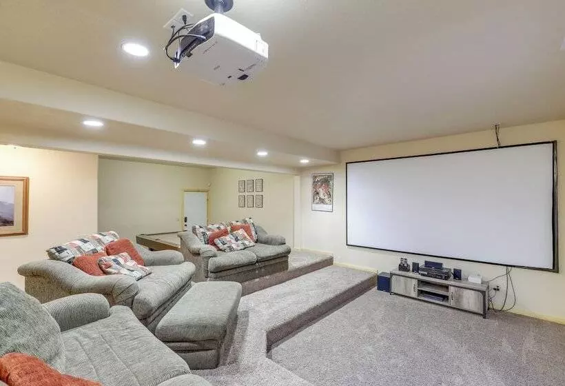 Large Sterling Cabin < 1 Mi To Palisade State Park