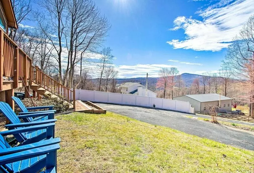 Linden Cabin W/ Hot Tub + Mountain Views!