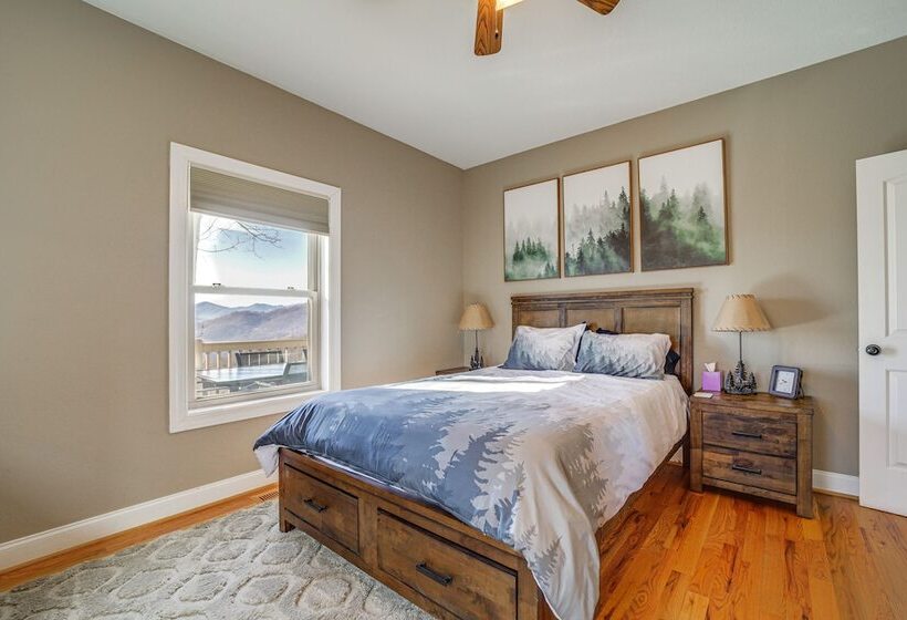 Luxurious Waynesville Family Home W/ Gorgeous View