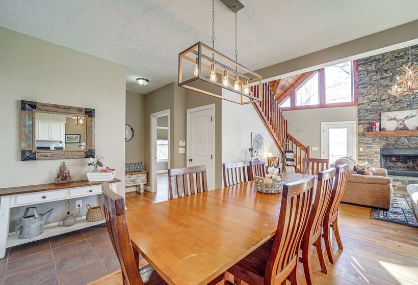 Luxurious Waynesville Family Home W/ Gorgeous View