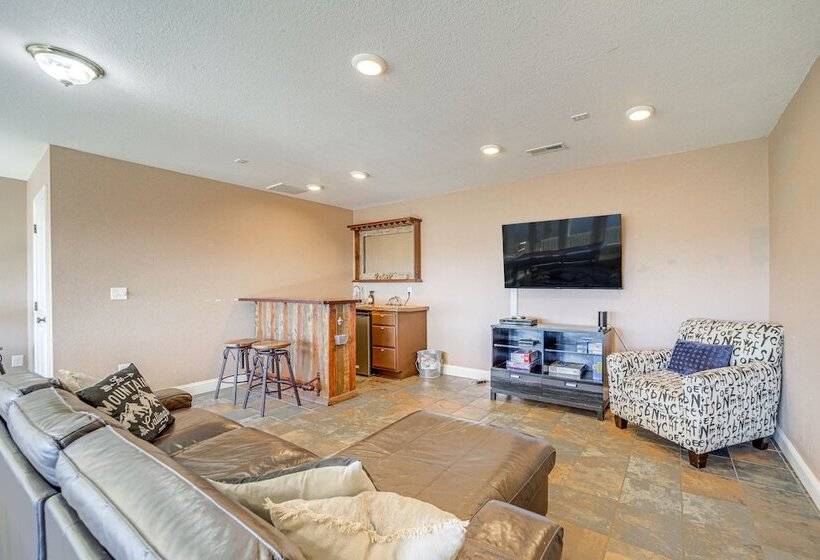 Luxurious Waynesville Family Home W/ Gorgeous View