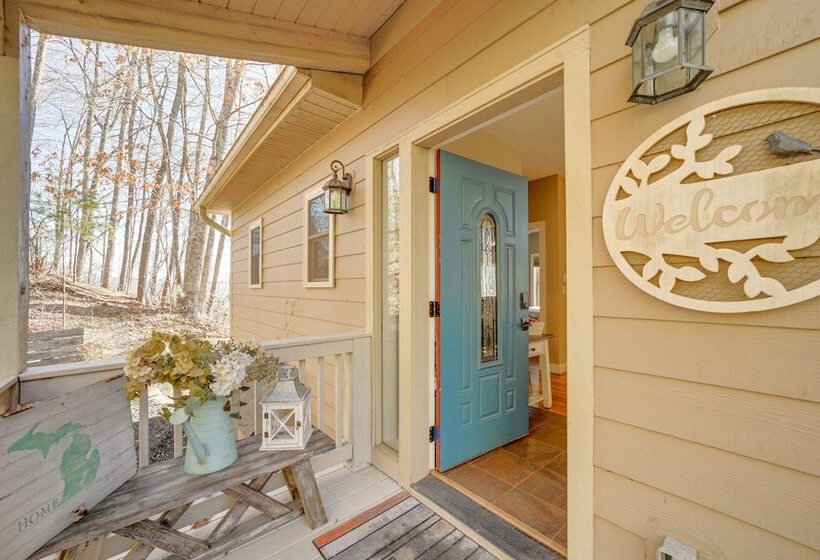 Luxurious Waynesville Family Home W/ Gorgeous View