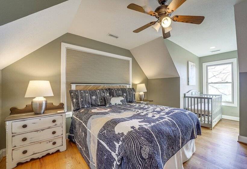 Luxurious Waynesville Family Home W/ Gorgeous View