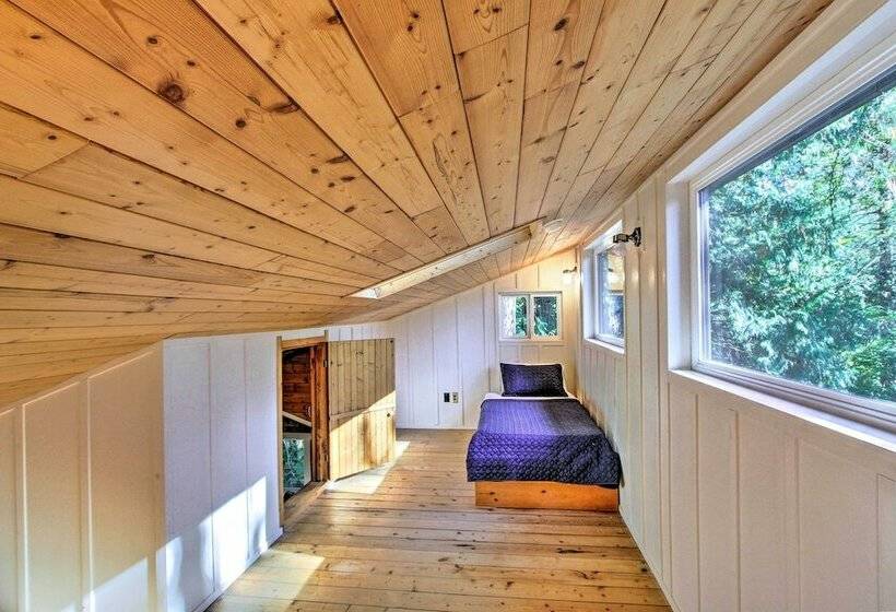 Modern Harstine Island Hideaway W/ Water Views!