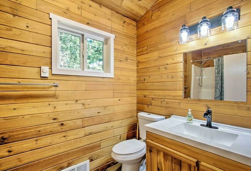 Modern Harstine Island Hideaway W/ Water Views!