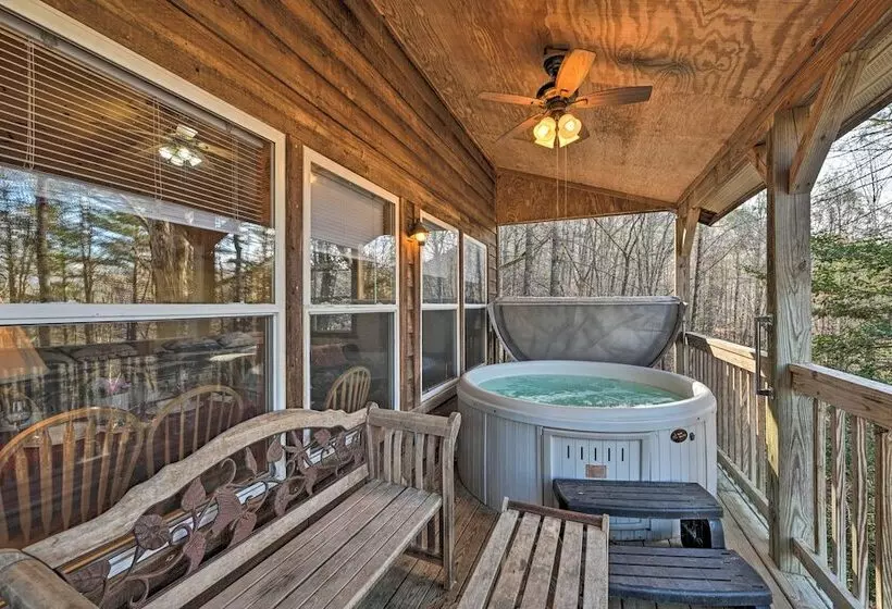 Pet Friendly Smoky Mountain Cabin: Hunt & Fish!
