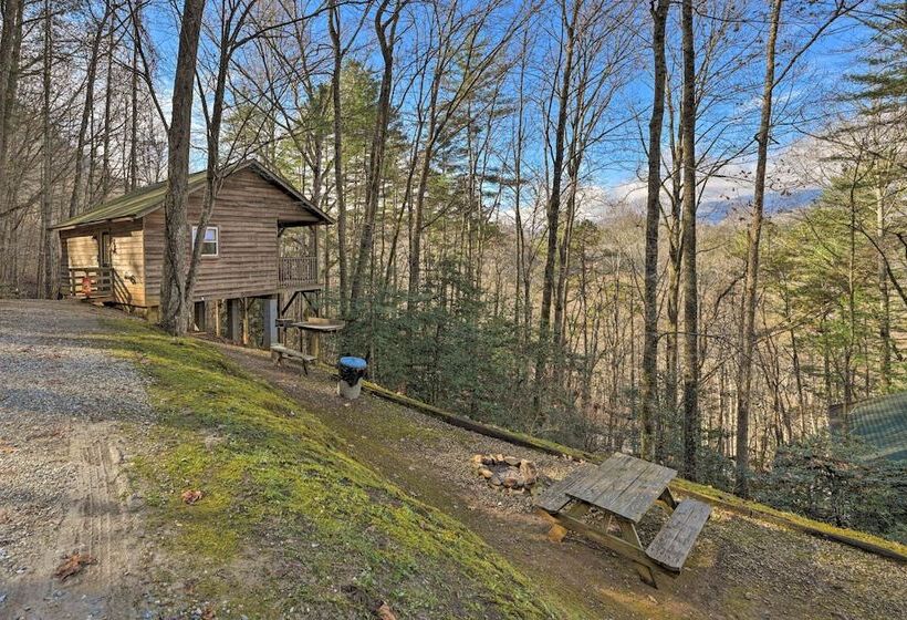 Pet Friendly Smoky Mountain Cabin: Hunt & Fish!