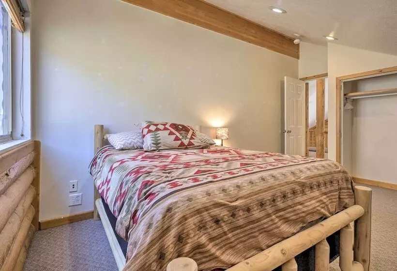 Pioche Family Cabin W/ View   Walk To Main St!