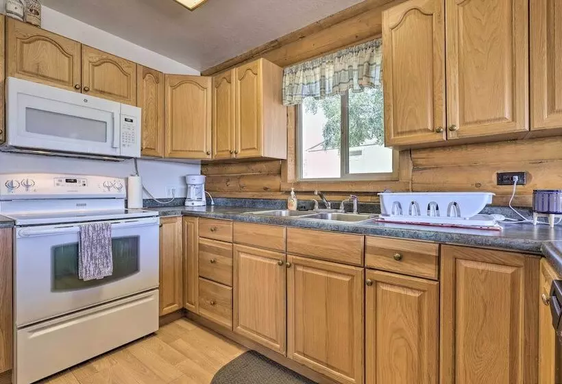 Pioche Family Cabin W/ View   Walk To Main St!