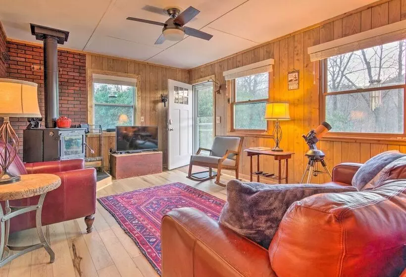 2 Decks + Views: Spruce Pine Cabin On 8 Acres