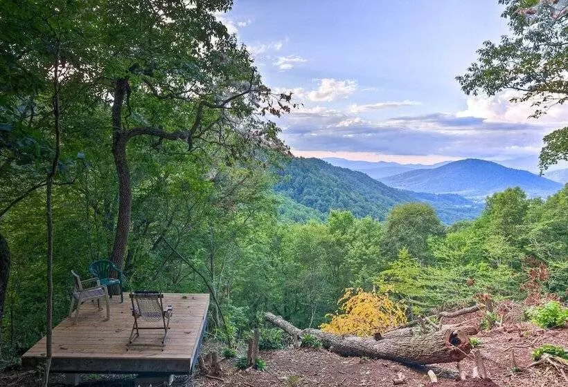 2 Decks + Views: Spruce Pine Cabin On 8 Acres