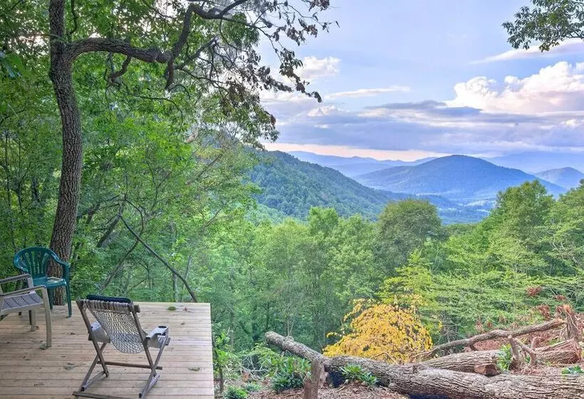 2 Decks + Views: Spruce Pine Cabin On 8 Acres