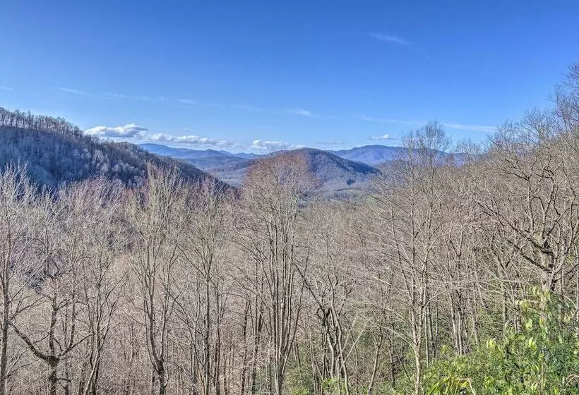 2 Decks + Views: Spruce Pine Cabin On 8 Acres