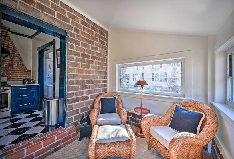 Radiant Gloucester House W/ Private Porch!