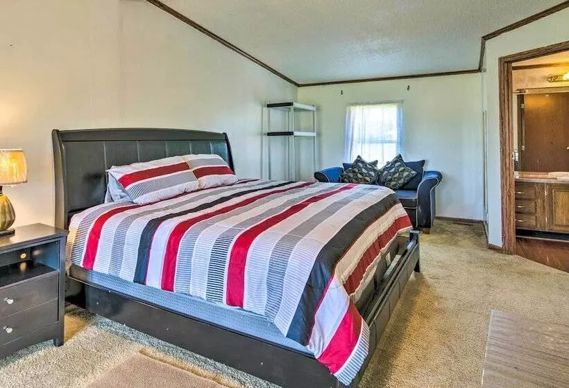 Relaxing Prairie Home, 29 Mi To Starkville!