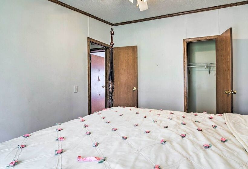 Relaxing Prairie Home, 29 Mi To Starkville!