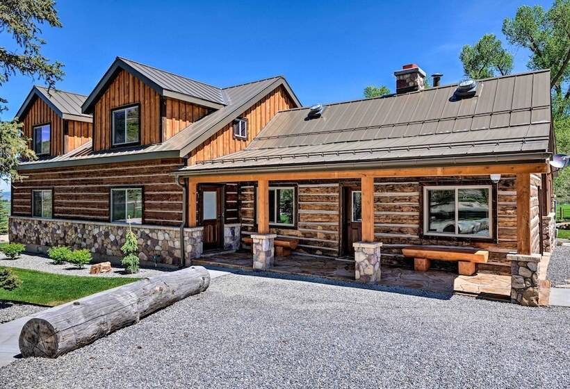 Renovated Historic Cabin ~25 Miles To Park City!