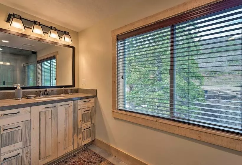 Renovated Historic Cabin ~25 Miles To Park City!