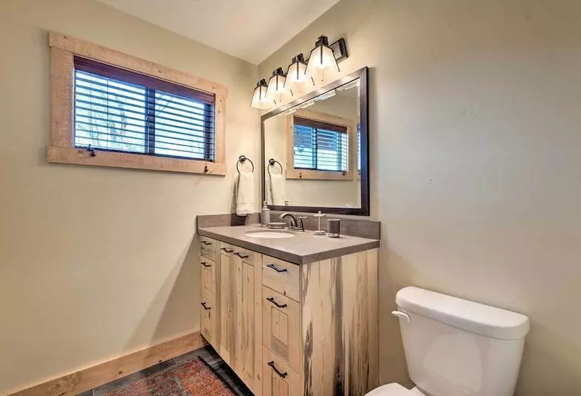 Renovated Historic Cabin ~25 Miles To Park City!