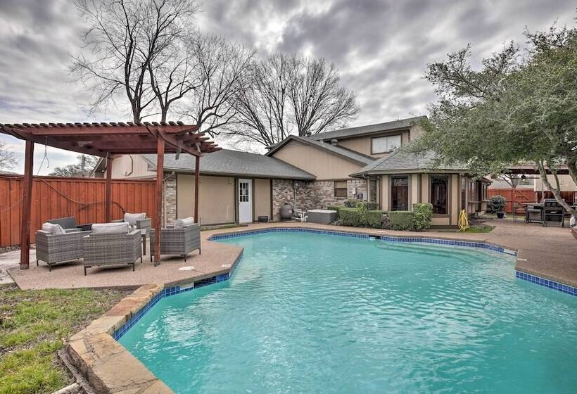 Richardson Family Retreat: Private Pool & Hot Tub!
