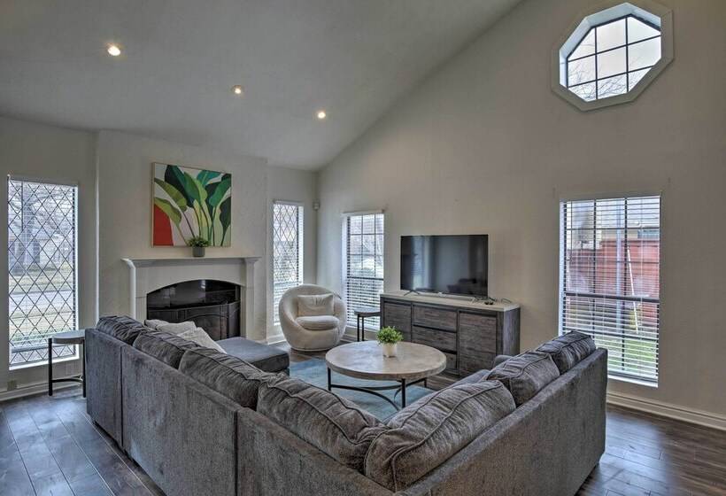 Richardson Family Retreat: Private Pool & Hot Tub!