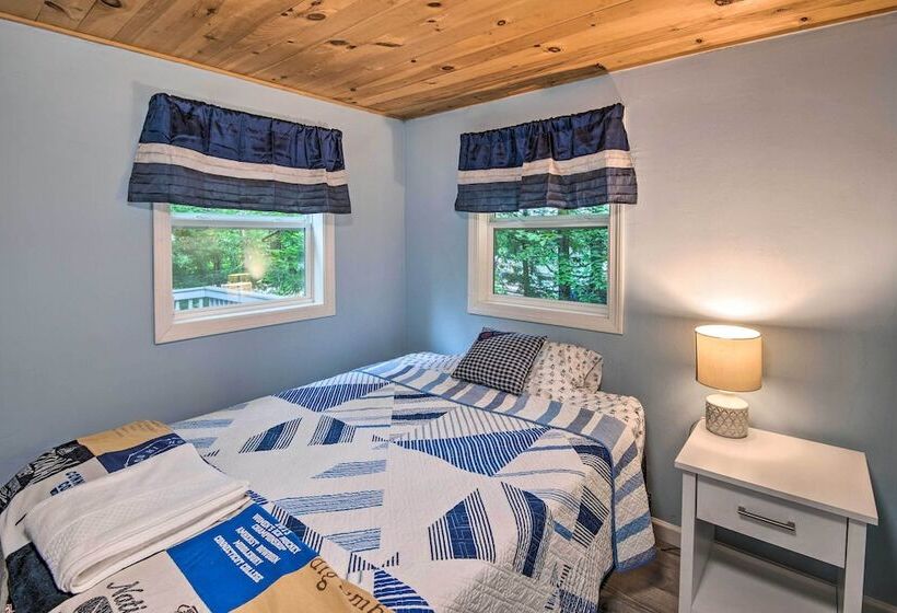 Sawyer Lake Retreat W/ Decks: Walk To Beach!