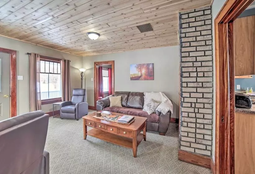 Secluded & Peaceful Upper Peninsula Getaway!