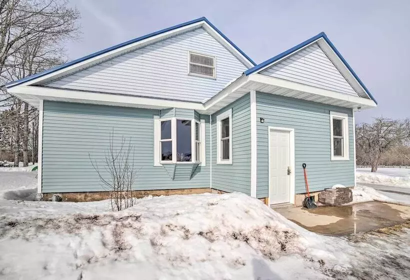 Secluded & Peaceful Upper Peninsula Getaway!