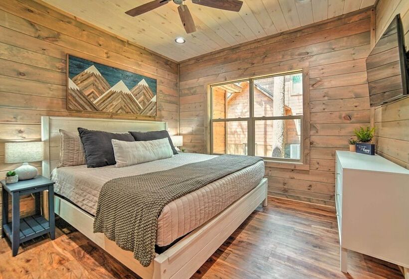 Sevierville Cabin W/ Hot Tub & Heated Indoor Pool