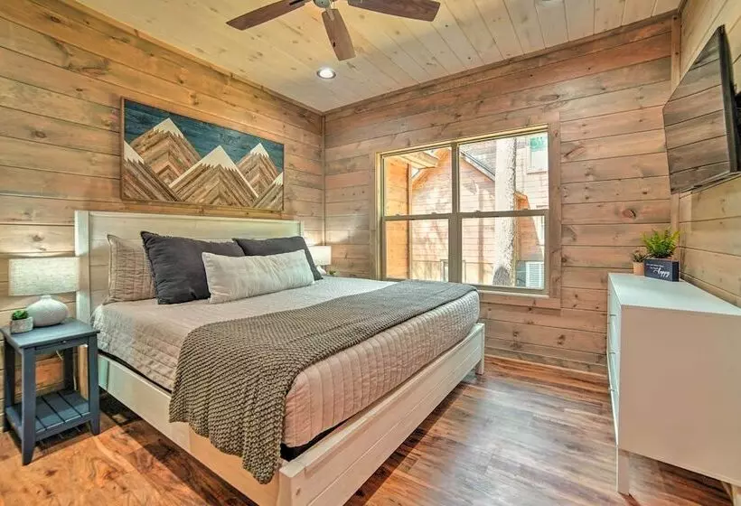Sevierville Cabin W/ Hot Tub & Heated Indoor Pool