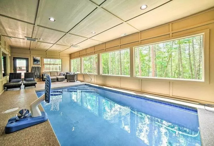 Sevierville Cabin W/ Hot Tub & Heated Indoor Pool