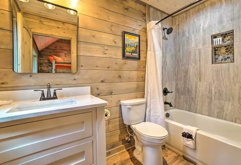 Sevierville Cabin W/ Hot Tub & Heated Indoor Pool