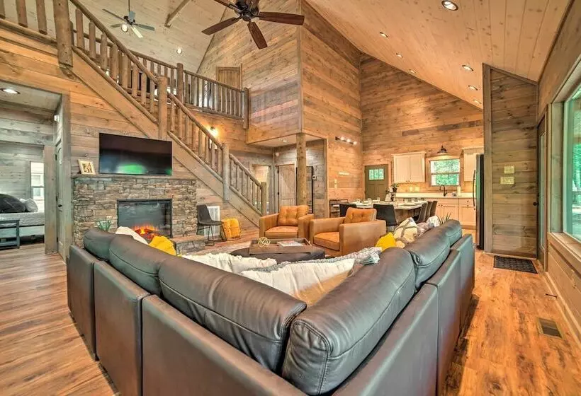 Sevierville Cabin W/ Hot Tub & Heated Indoor Pool
