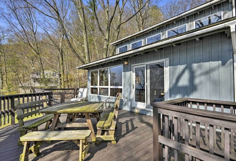 Skaneateles Lake Home: Water Views & Private Beach