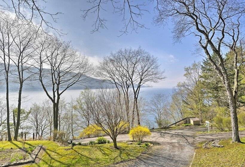 Skaneateles Lake Home: Water Views & Private Beach