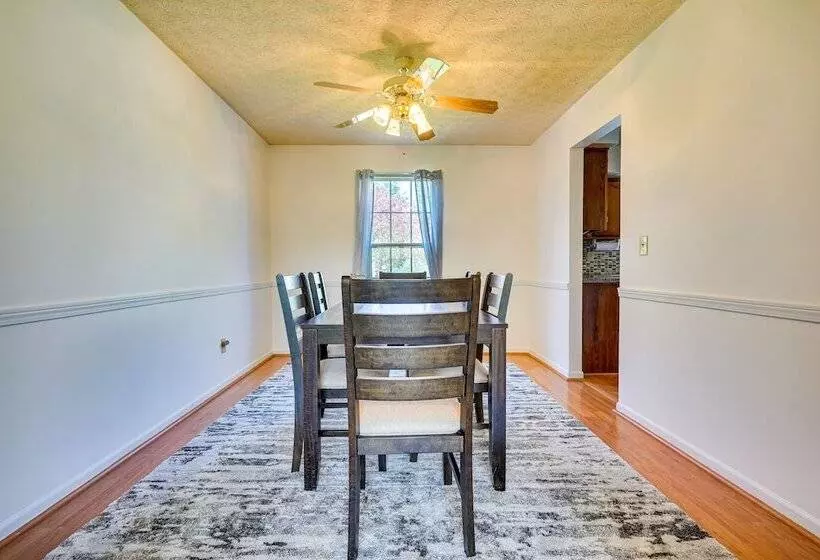 Spacious Home W/ Deck   9 Mi To Downtown Columbus