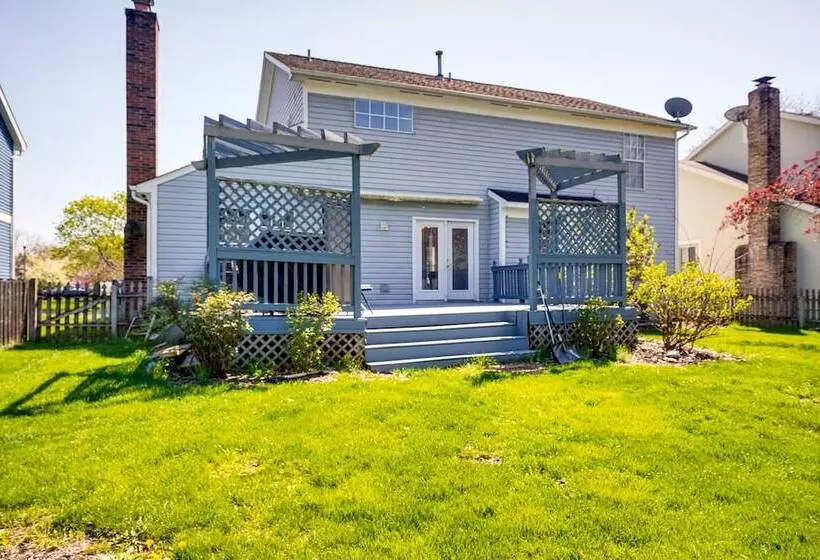Spacious Home W/ Deck   9 Mi To Downtown Columbus