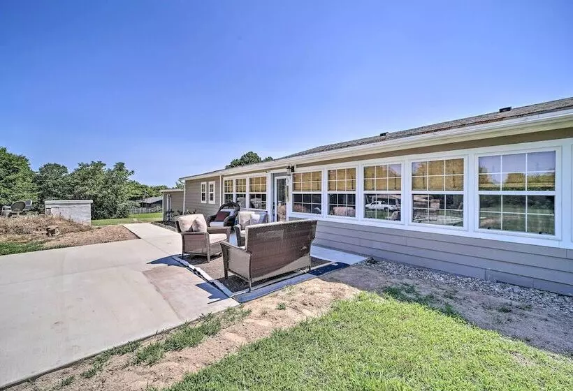 Stunning Oklahoma Home ~ 3 Mi To Spiro Mounds