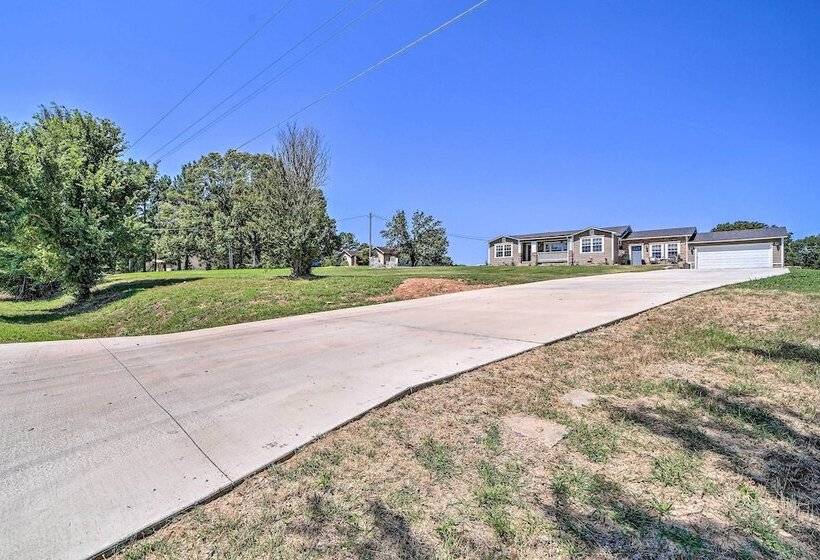 Stunning Oklahoma Home ~ 3 Mi To Spiro Mounds