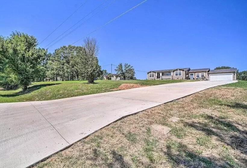 Stunning Oklahoma Home ~ 3 Mi To Spiro Mounds