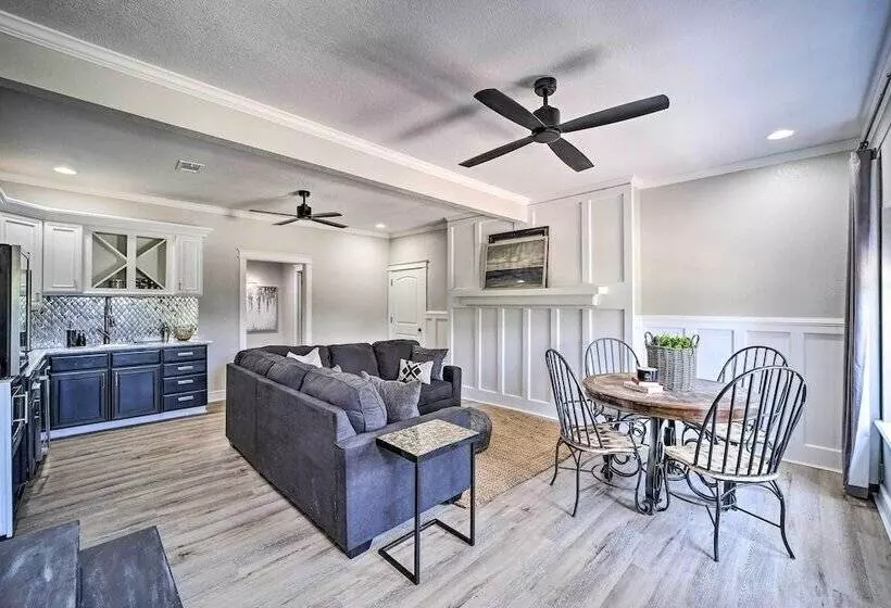 Stunning Oklahoma Home ~ 3 Mi To Spiro Mounds