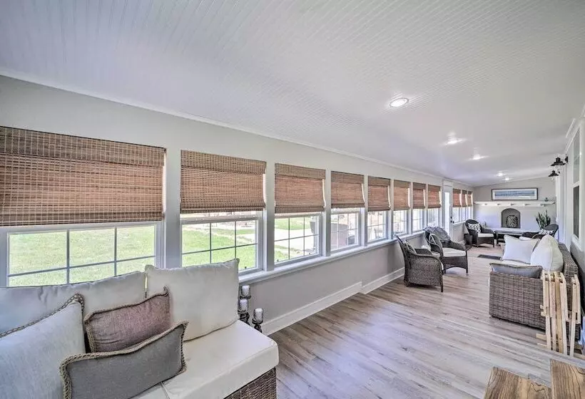 Stunning Oklahoma Home ~ 3 Mi To Spiro Mounds